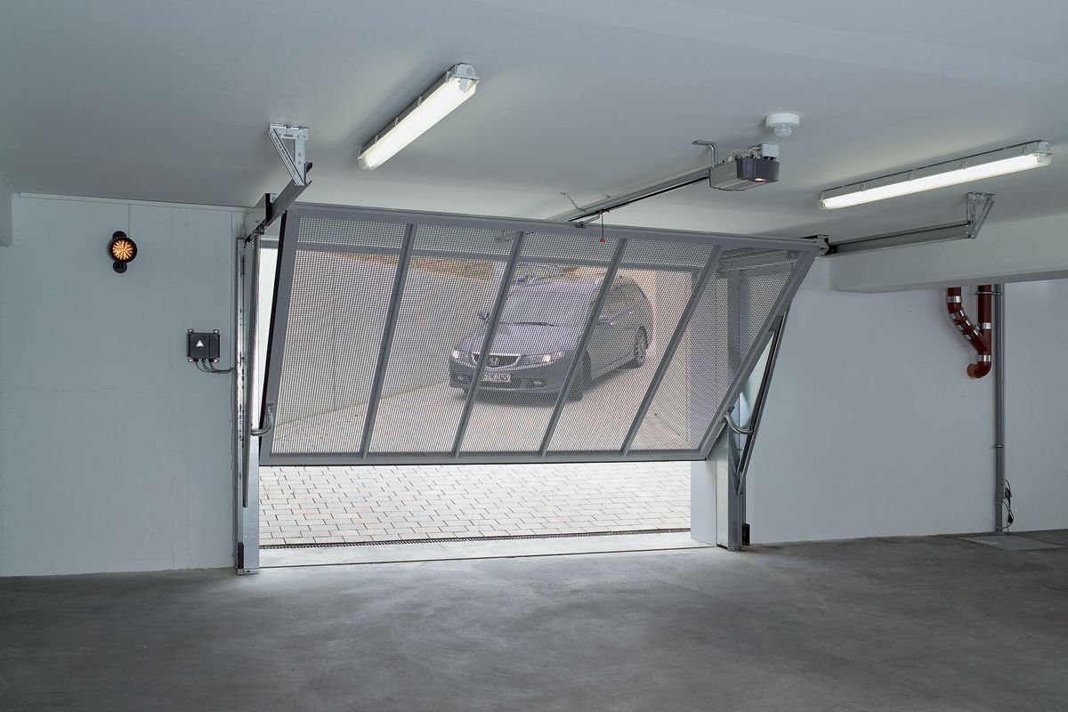 Comment changer serrure de porte garage basculante