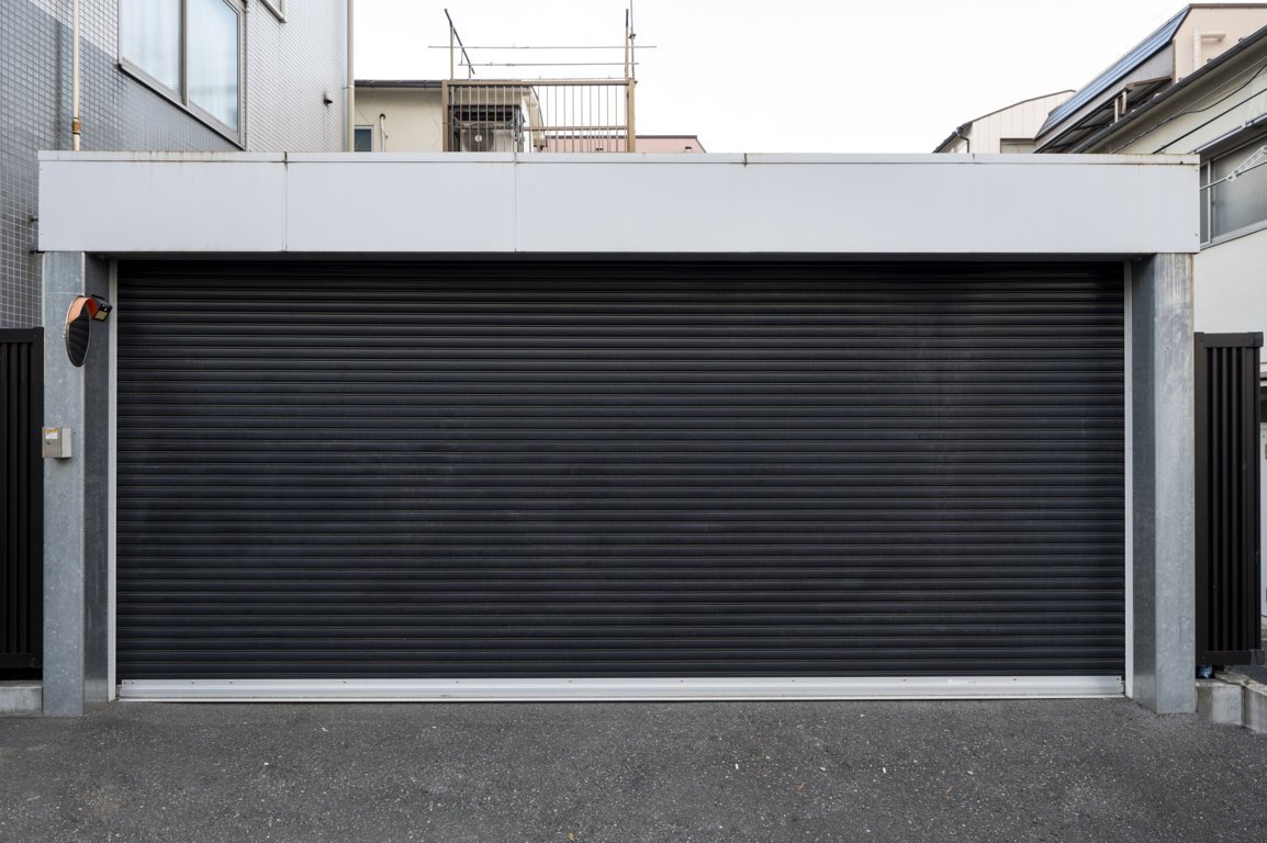 Comment ouvrir une porte de garage électrique de l'extérieur