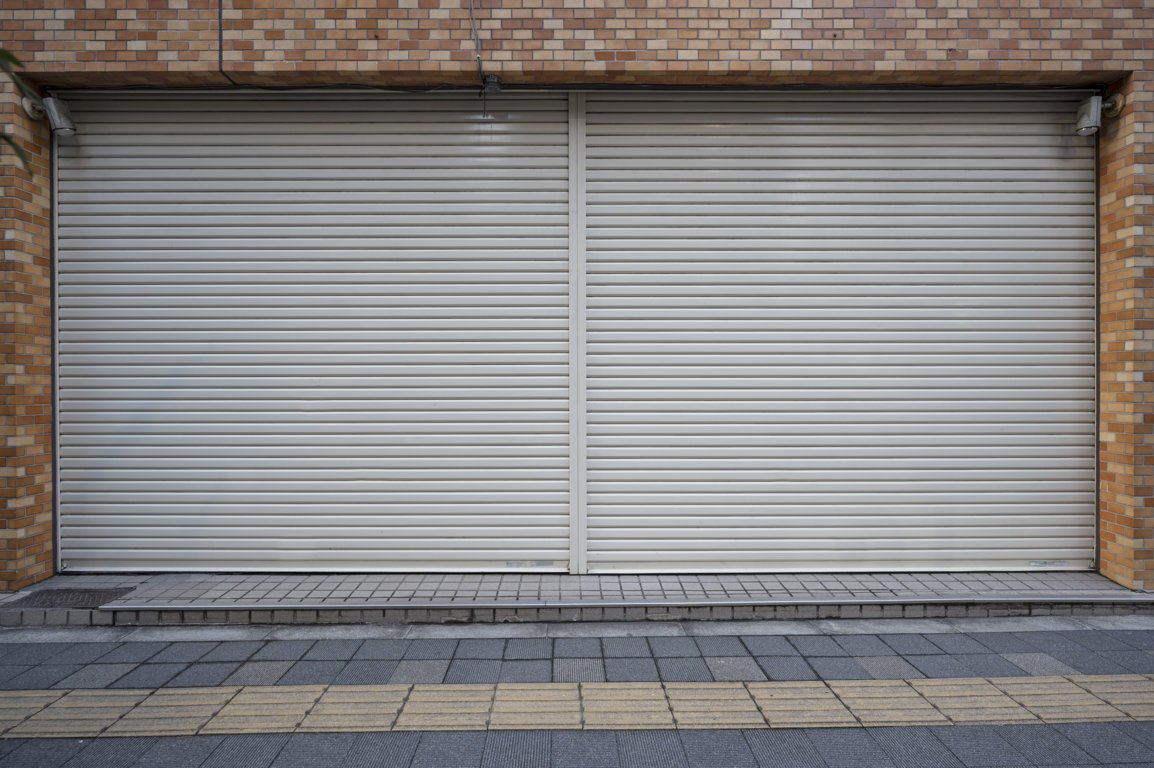 Comment ouvrir une porte de garage électrique de l'extérieur 