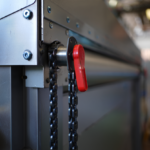 Débrayage de rideau métallique : Comment réagir en cas d’urgence